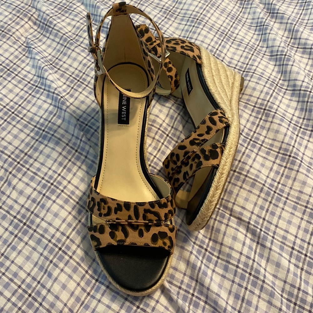 Nine West Leopard Wedges sz 8.5